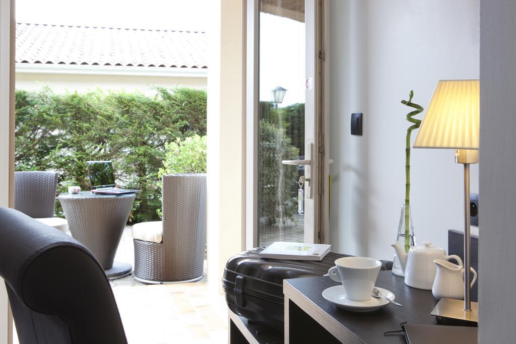 Contact Hotels Les Pierres Dorees Amberieux d'Azergues ห้อง รูปภาพ